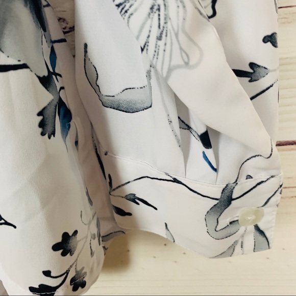 LAURA SCOTT Floral Blouse NWOT - Picture 7 of 7